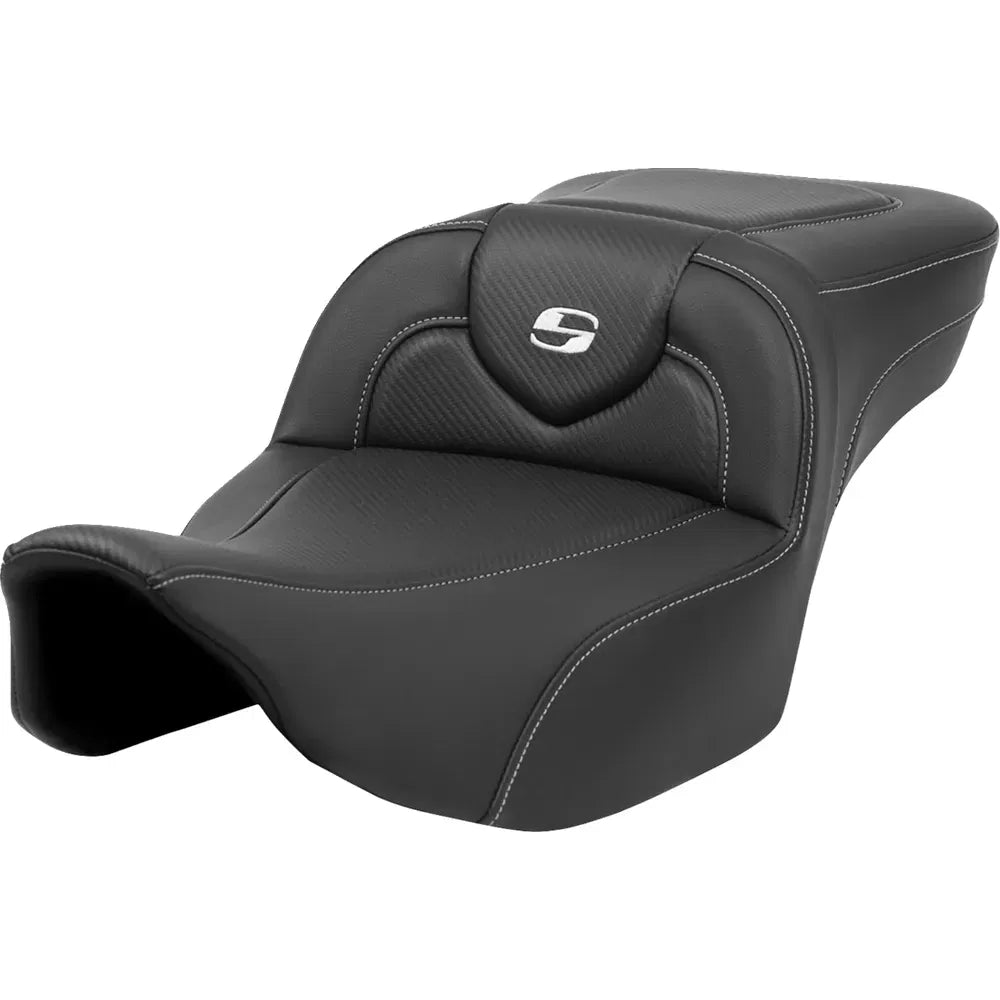 Asiento de fibra de carbono de alcance extendido Roadsofa™ - Asiento de alcance extendido Roadsofa™ - Fibra de carbono - Costura plateada/Logotipo plateado - sin respaldo - FL '23-'24