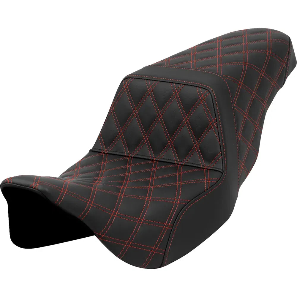Asiento subido con costura de celosía - Asiento subido con costura de celosía - Puntada roja - FLH/FLT '08-'23