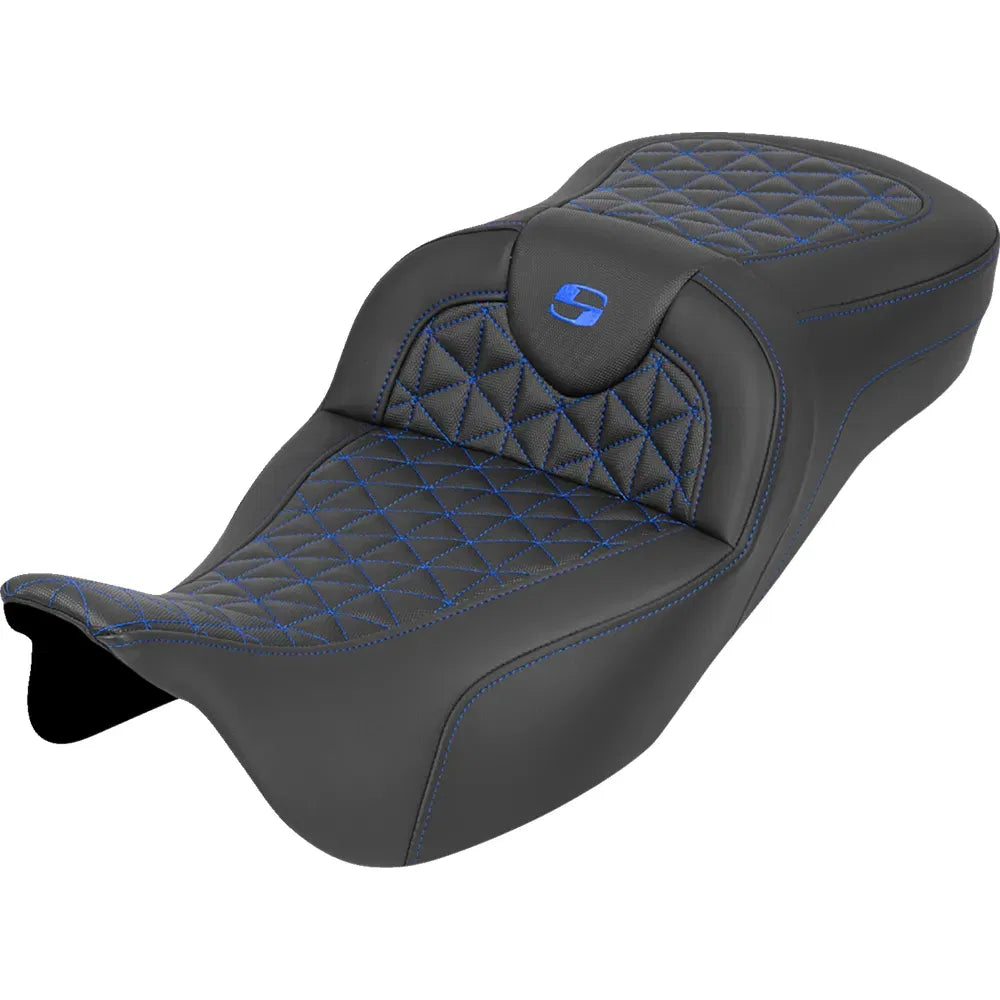 Asiento RoadSofa™ Tri Gripper - Asiento RoadSofa™ Tri Gripper - Alcance extendido - Costura azul - sin respaldo - FLH/FLT '08-'25