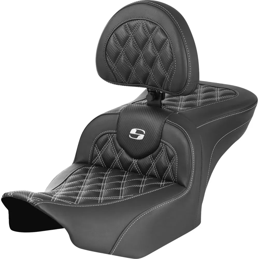 Asiento Roadsofa™ con costura de celosía - Asiento RoadSofa™ - con respaldo - Fibra de carbono - Costura de celosía - Costura blanca - FLTR/FLHX '23-'24
