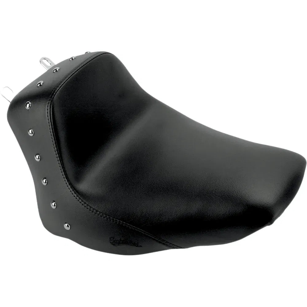 Asiento individual con tacones hacia abajo
