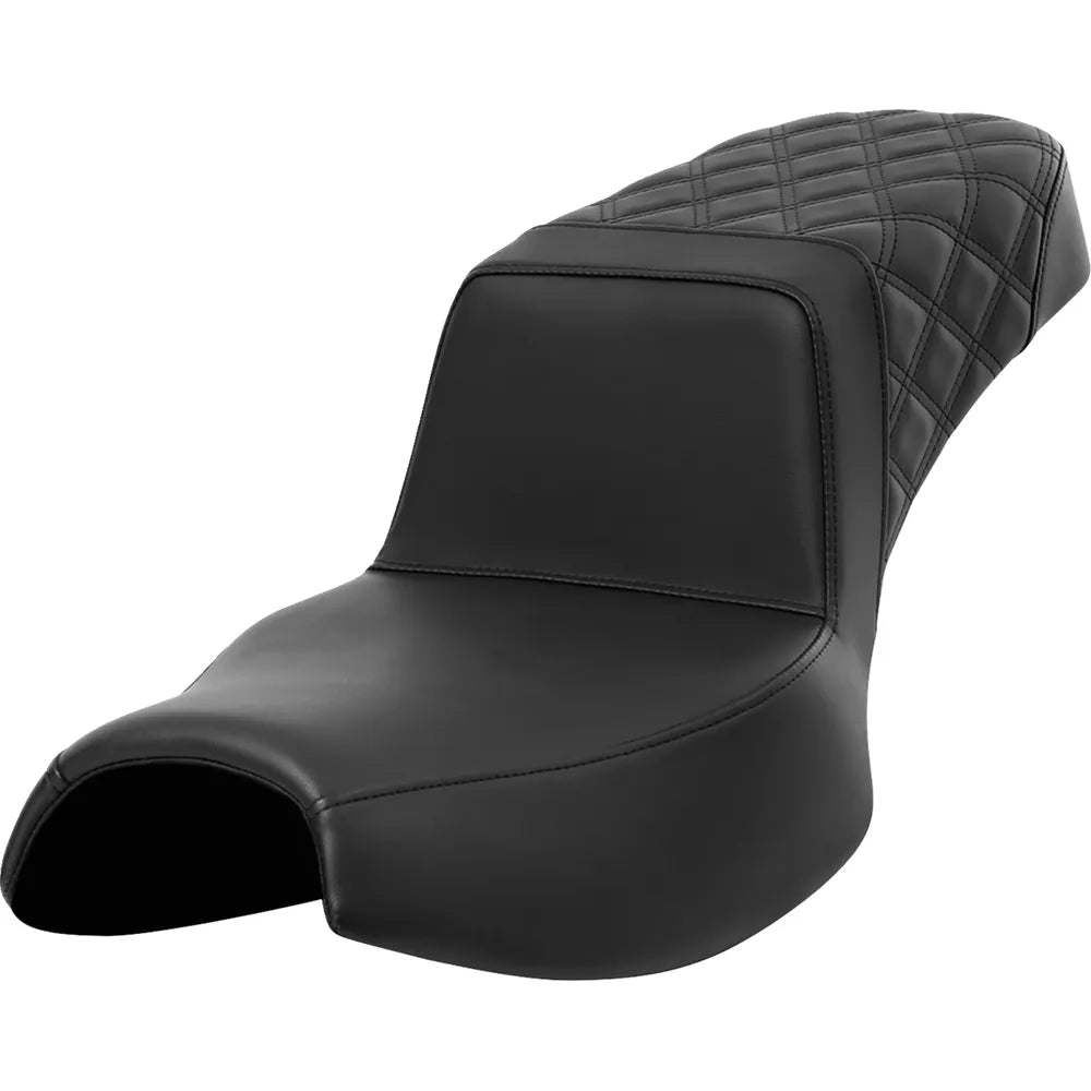 Asiento elevado - Costura de celosía trasera - Asiento elevado - Costura de celosía trasera - Alcance extendido - Challenger '20-'24