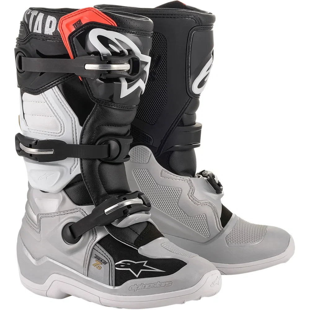 Botas tech 7s para jóvenes