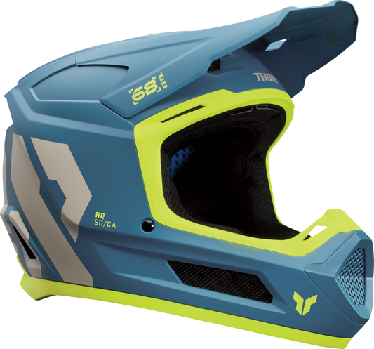 Casco de forja de flota juvenil