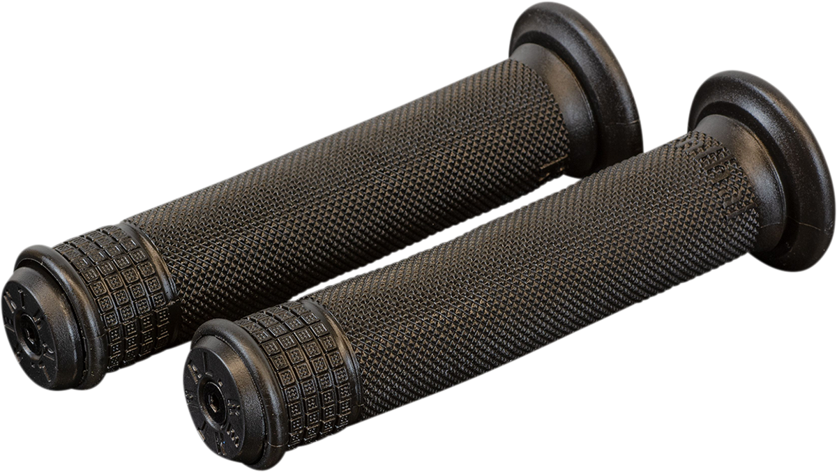 Ultra Tackyƒ?½ Grips