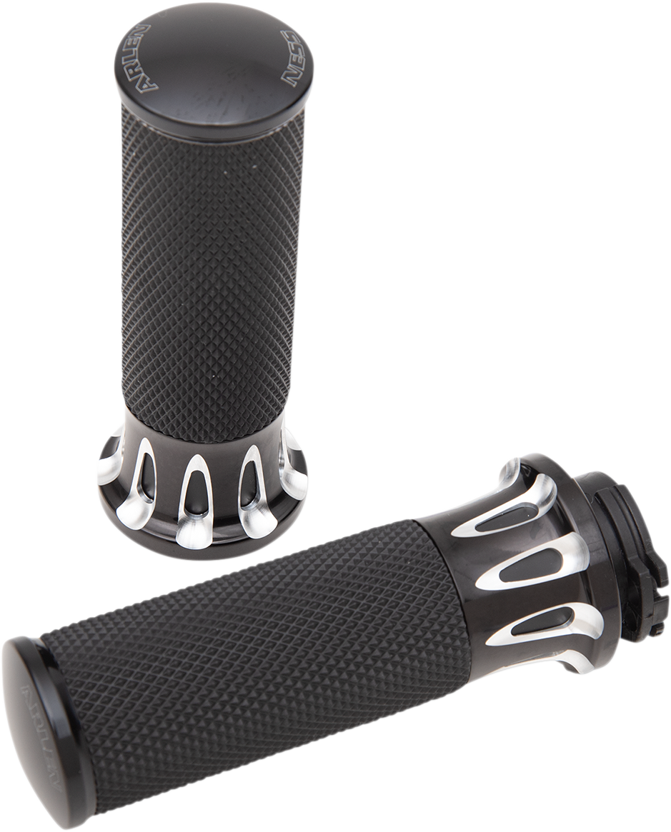 Puños Arlen Ness Deep Cut Negro