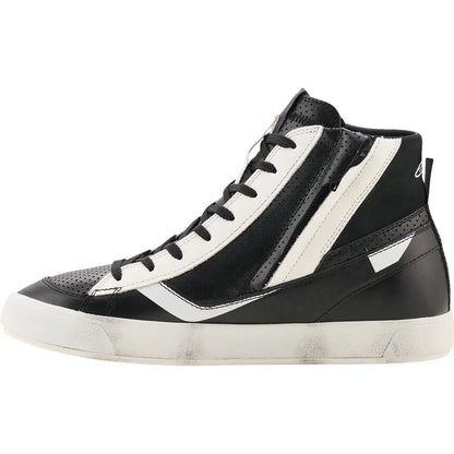 Zapatos con estilo declarado