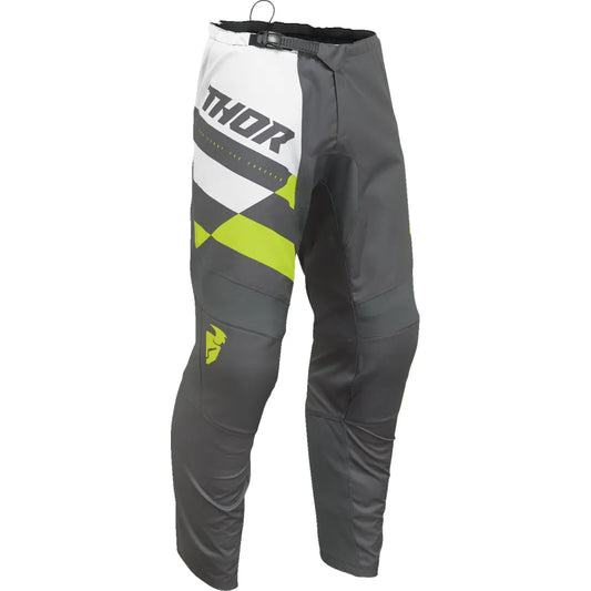 Pantalones a cuadros del sector juvenil