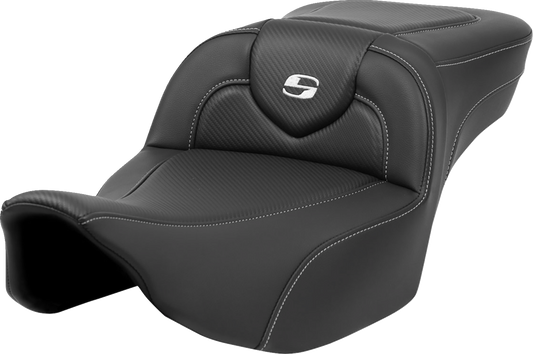 Asiento de fibra de carbono de alcance extendido Roadsofa™ - Asiento de alcance extendido Roadsofa™ - Fibra de carbono - Costura plateada/Logotipo plateado - sin respaldo - FL '23-'24