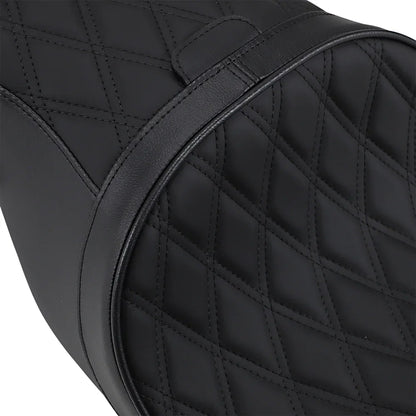 Asiento touring de cuero de perfil bajo para 2 personas, posicionado hacia adelante