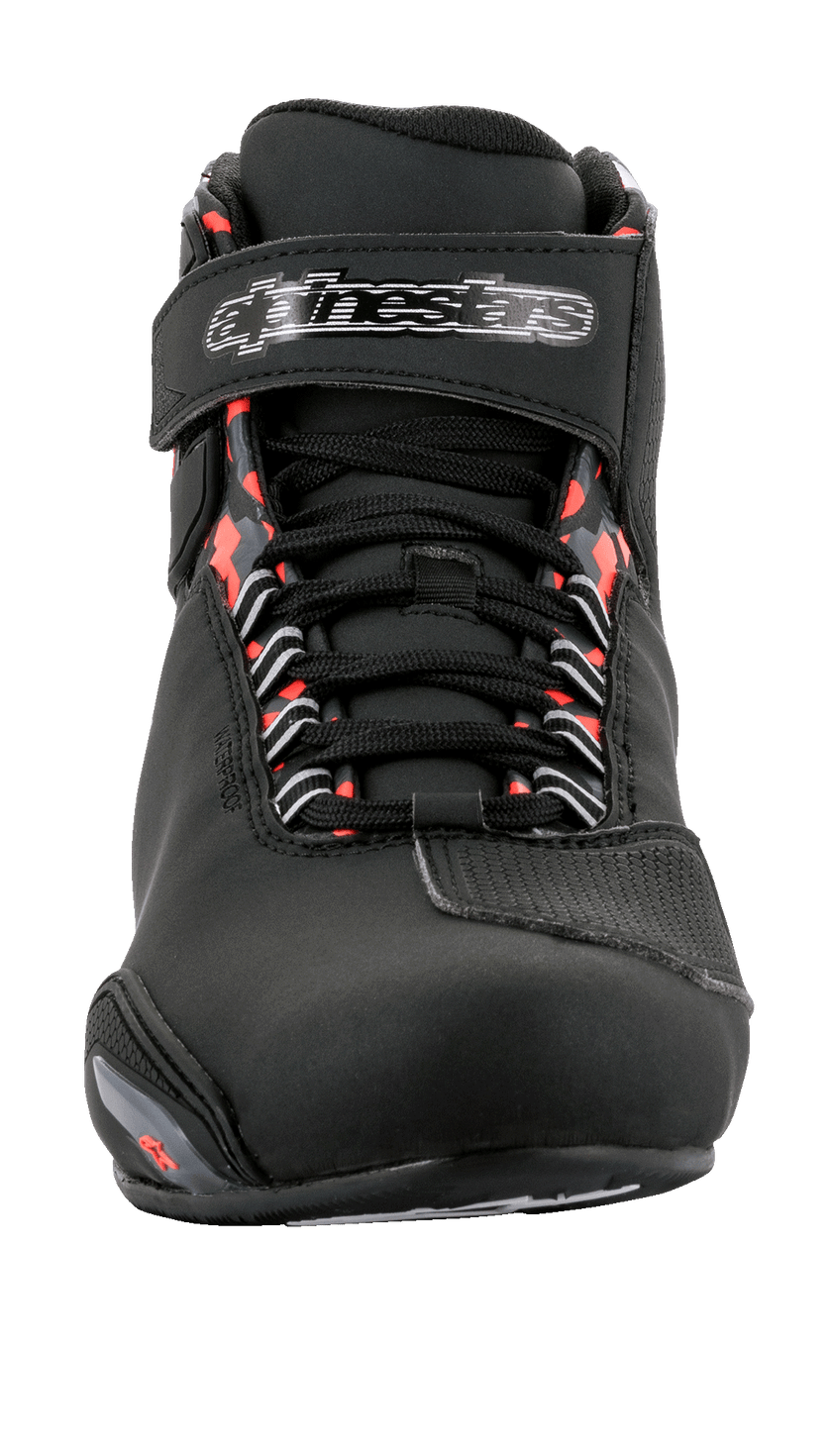 Botas Sektor Waterproof (Negro/Gris Oscuro/Rojo Fluo)