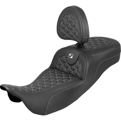 Asiento con tres agarres RoadSofa™ de alcance extendido - Asiento con tres agarres RoadSofa™ - Alcance extendido - Costura plateada - con respaldo - FLH/FLT '08-'25