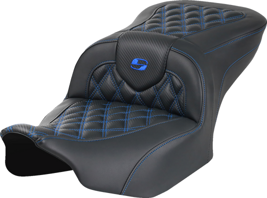 Asiento Roadsofa™ con costura de celosía - Asiento RoadSofa™ - sin respaldo - Fibra de carbono - Costura de celosía - Costura azul - FLTR/FLHX '23-'24