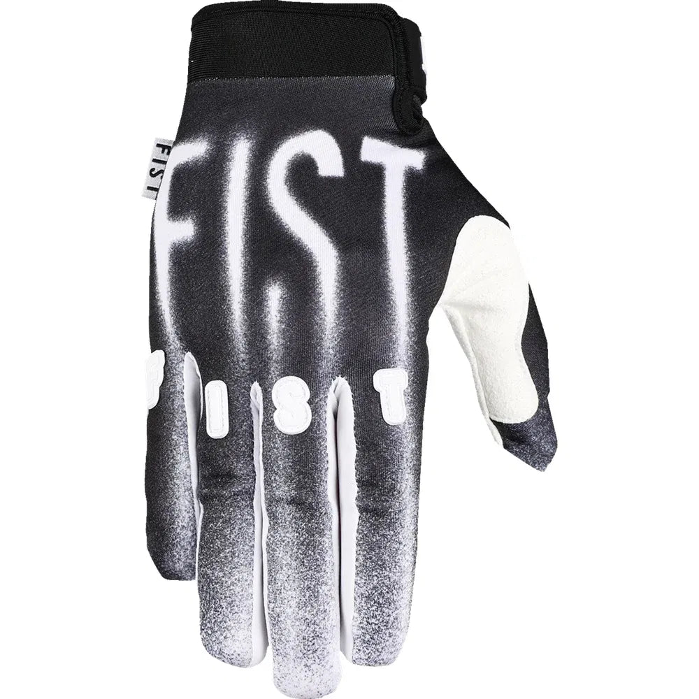 Guantes desenfocados con correas