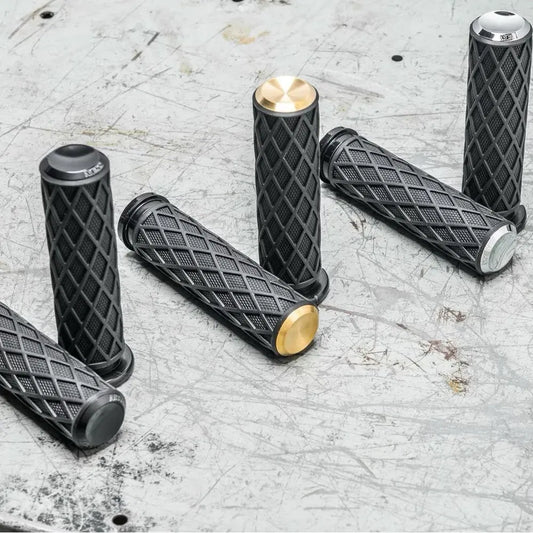 Puños ARLEN NESS Diamante Cable - Negro/Cromo/Dorado - 1"