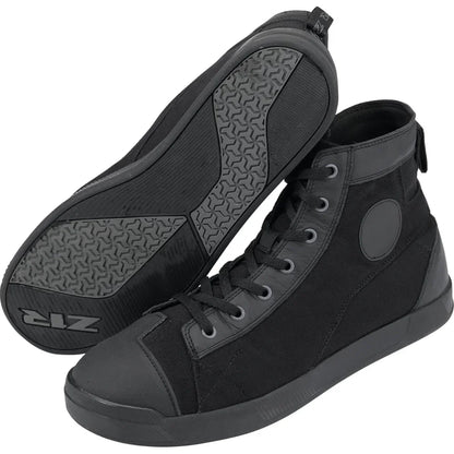 Botas demacradas