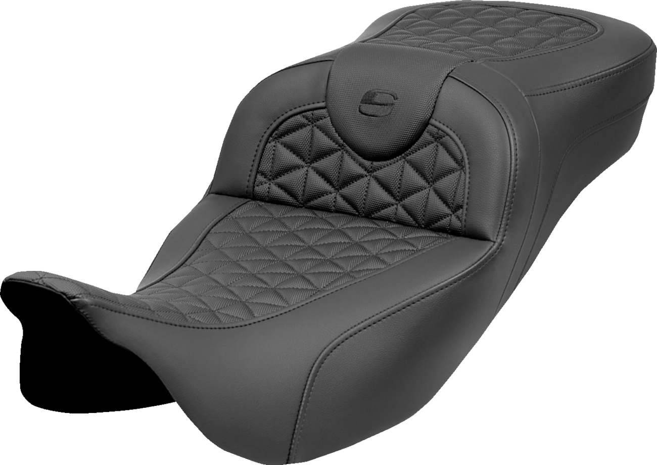 Asiento con tres agarres RoadSofa™ de alcance extendido - Asiento con tres agarres RoadSofa™ - Alcance extendido - sin respaldo - FLH/FLT '08-'25