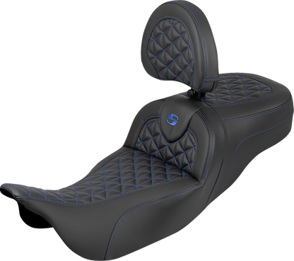 Asiento con tres agarres RoadSofa™ de alcance extendido - Asiento con tres agarres RoadSofa™ - Alcance extendido - Costura azul - con respaldo - FLH/FLT '08-'25