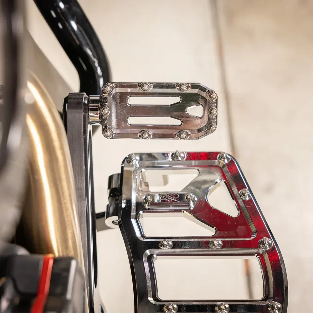 Pedal de freno agresor