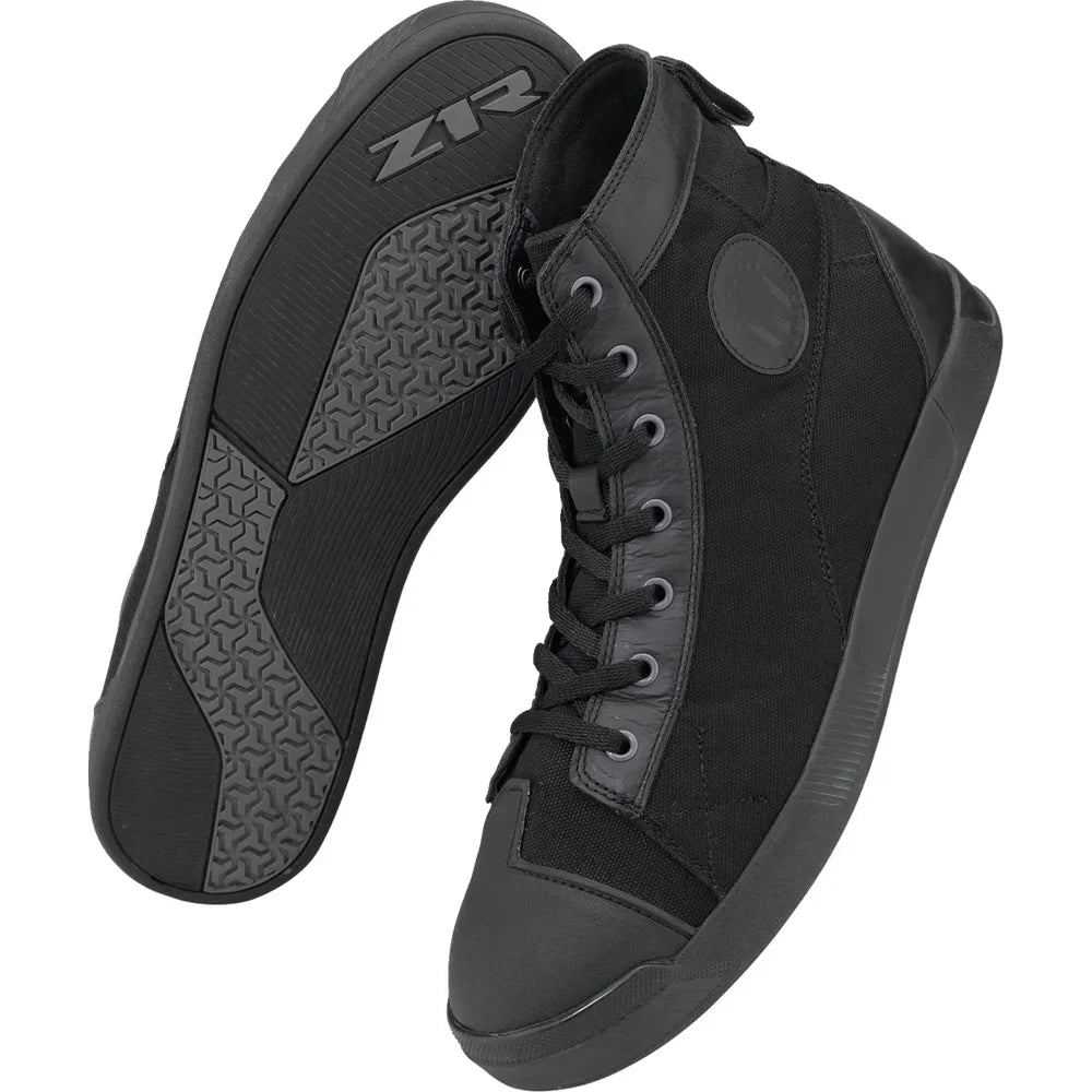 Botas demacradas