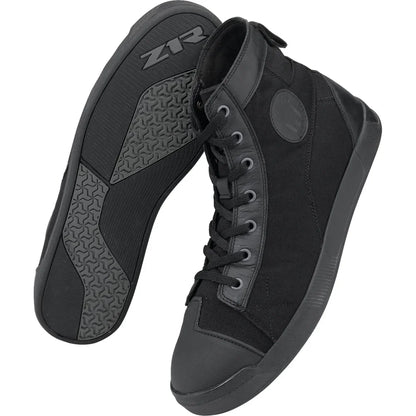 Botas demacradas