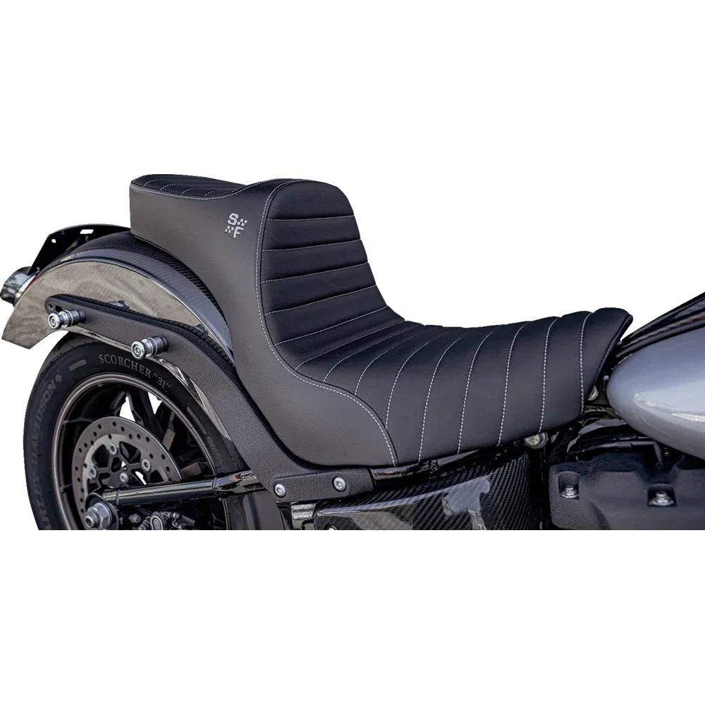 Asiento SLYFOX Chariot Black Classic Stitch Silver Logo FLSB '18-'21/FXLR '18-'26