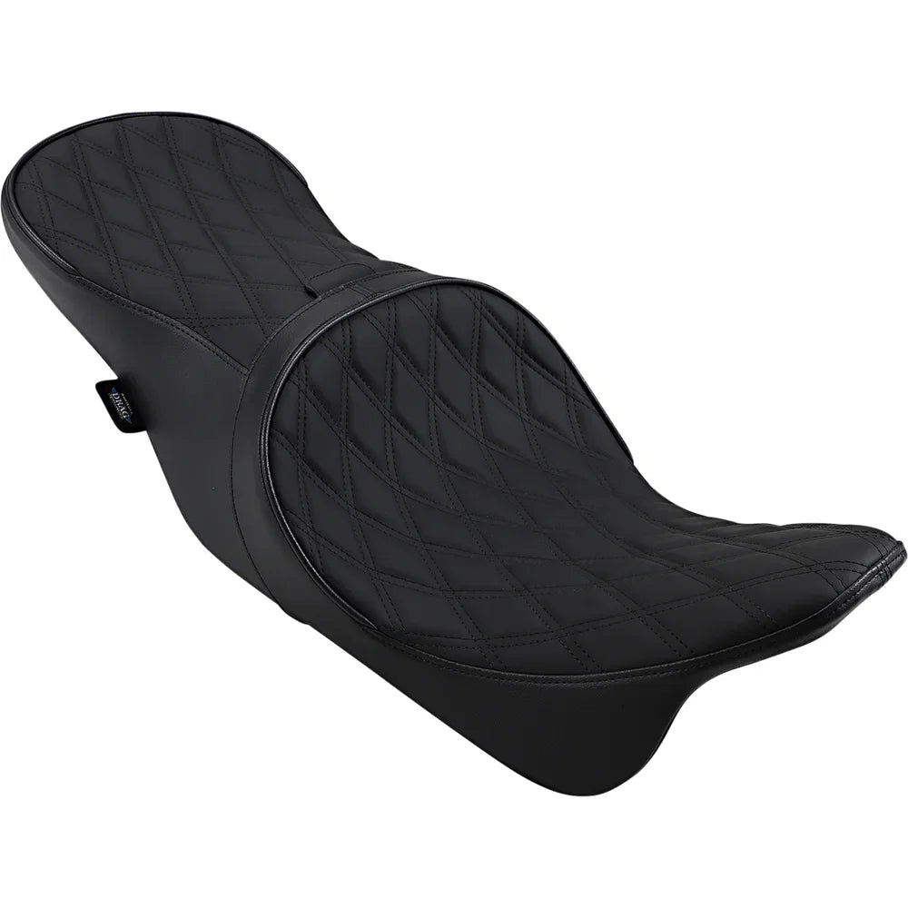 Asiento touring de cuero de perfil bajo para 2 personas, posicionado hacia adelante