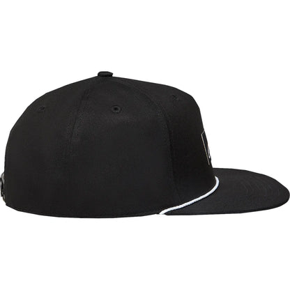 Gorra snapback con etiqueta