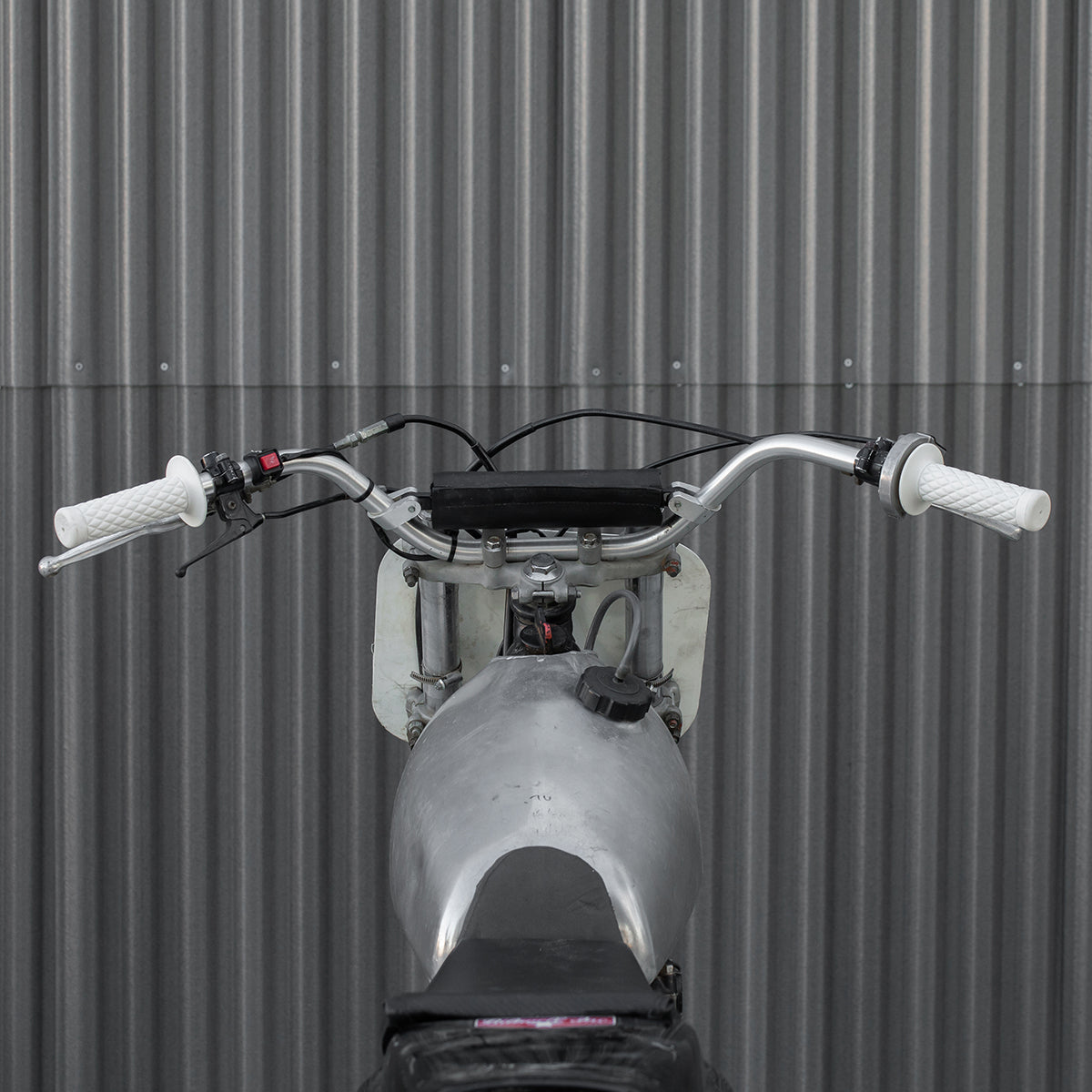 White 1" Thruster Grips