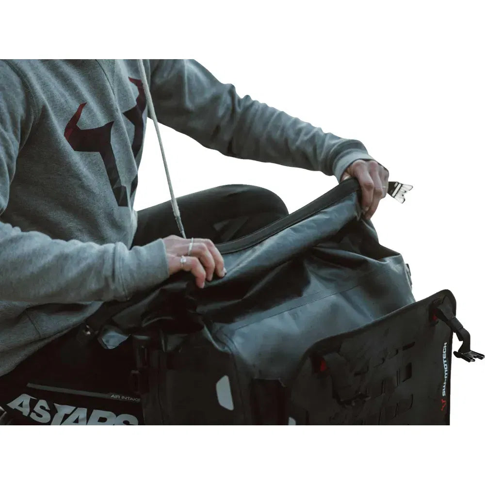 SysBag Side Bag System - Black - Suzuki V-Strom 1050DE '23-'24