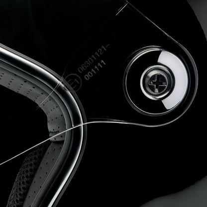 Casco tahoe™ en negro sólido brillante