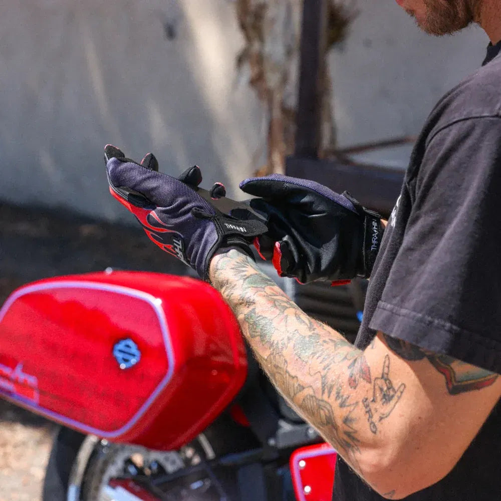 Guantes de cuero con llamas de palma sigilosos