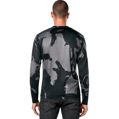 Playera de rendimiento de camuflaje