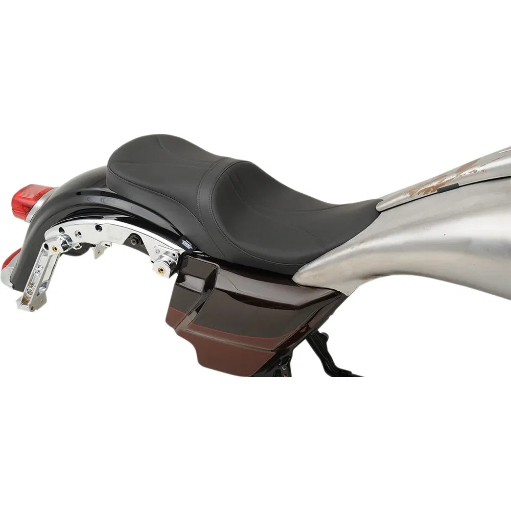 Asiento turístico de perfil bajo