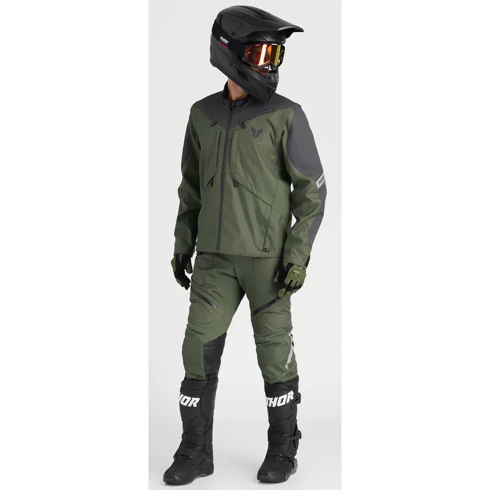 Pantalones terrain en las botas
