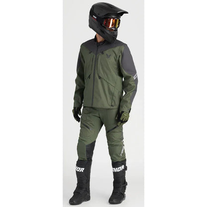 Pantalones terrain en las botas