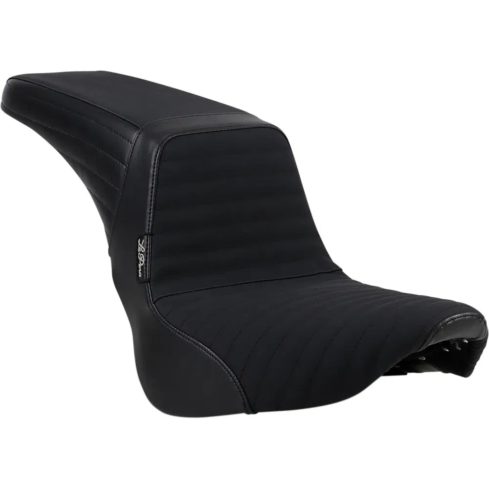 Kickflip Seat - Pleated Grip - Softail '18+663