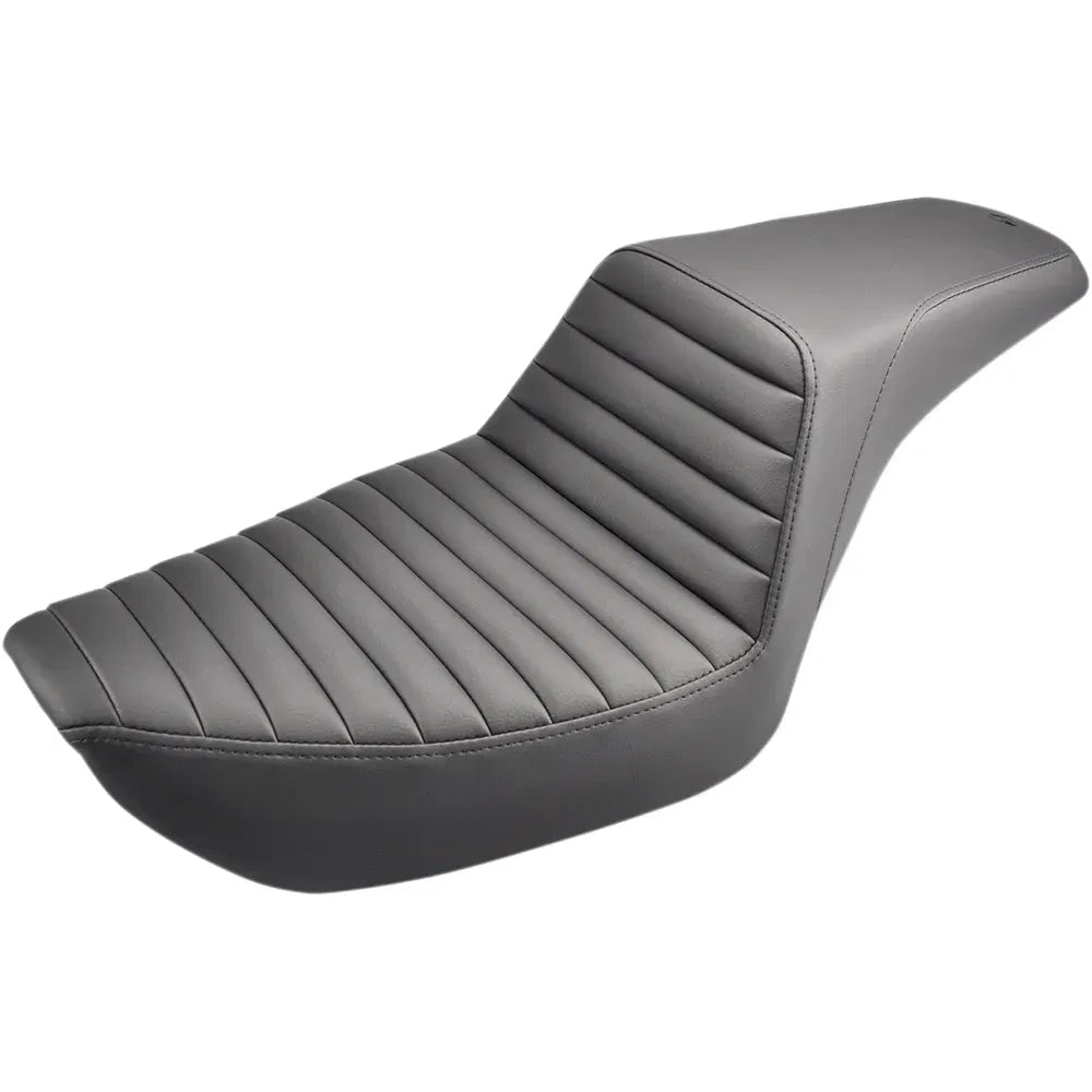 Step Up Seat - Tuck and Roll - Dyna561