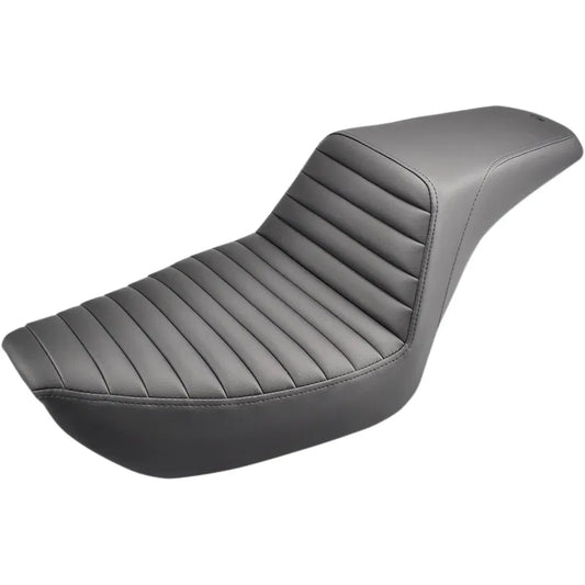 Step Up Seat - Tuck and Roll - Dyna561