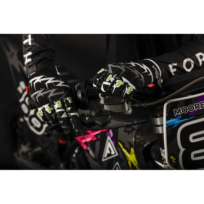 Guantes taka higashino cali roll con correas