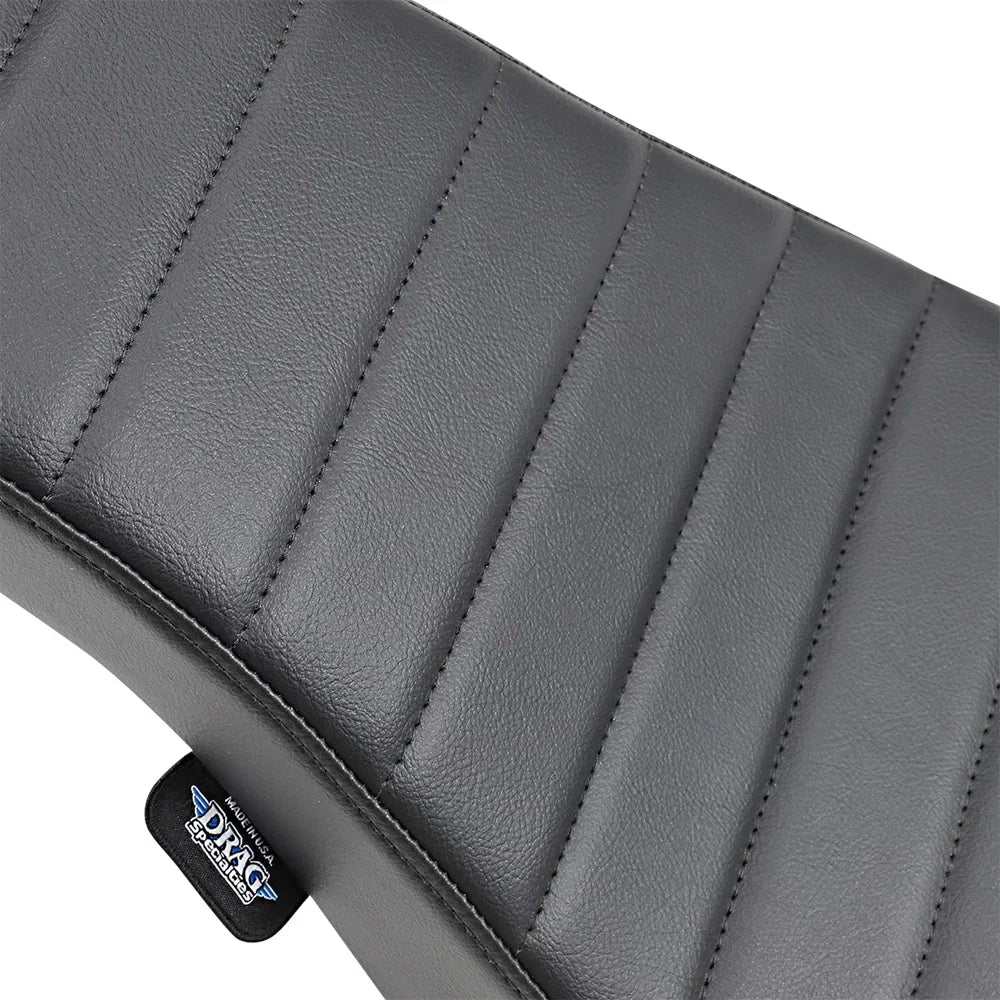 Asiento clásico estilo cuchara con puntadas