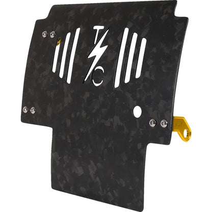 Placa protectora de fibra de carbono forjada