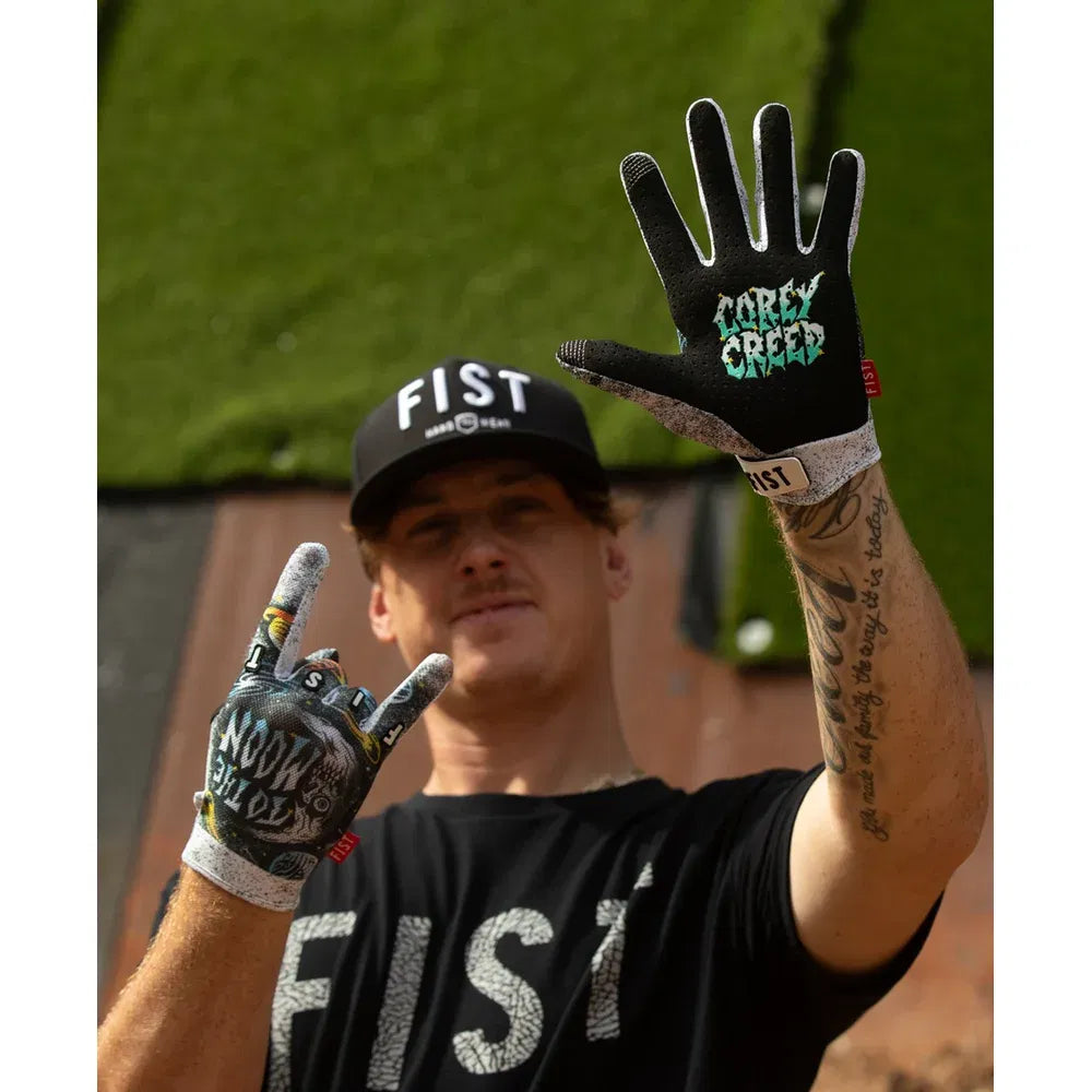 Guantes para clima cálido breezer corey creed to the moon