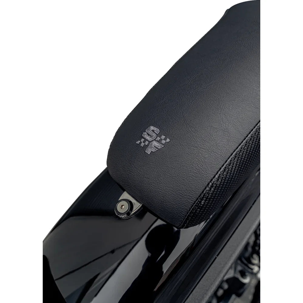 Asiento SLYFOX The Drifter Drifter Gray Logo Black Vinyl W/ Slipstop Carbon Fiber Dyna '96-'03