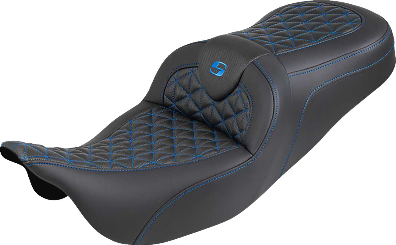 Asiento RoadSofa™ Tri Gripper - Asiento RoadSofa™ Tri Gripper - Alcance estándar - Costura azul - sin respaldo - FLH/FLT '08-'25