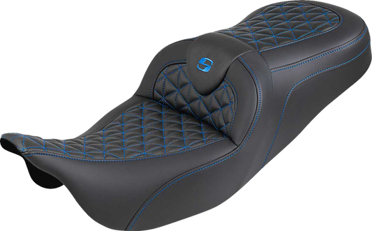 Asiento RoadSofa™ Tri Gripper - Asiento RoadSofa™ Tri Gripper - Alcance estándar - Costura azul - sin respaldo - FLH/FLT '08-'25