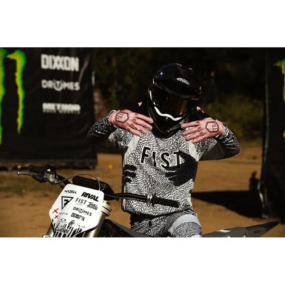 Guantes earth stocker con correas