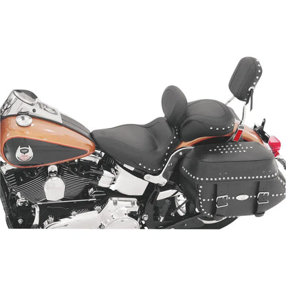 Asiento individual deportivo con tachuelas y respaldo