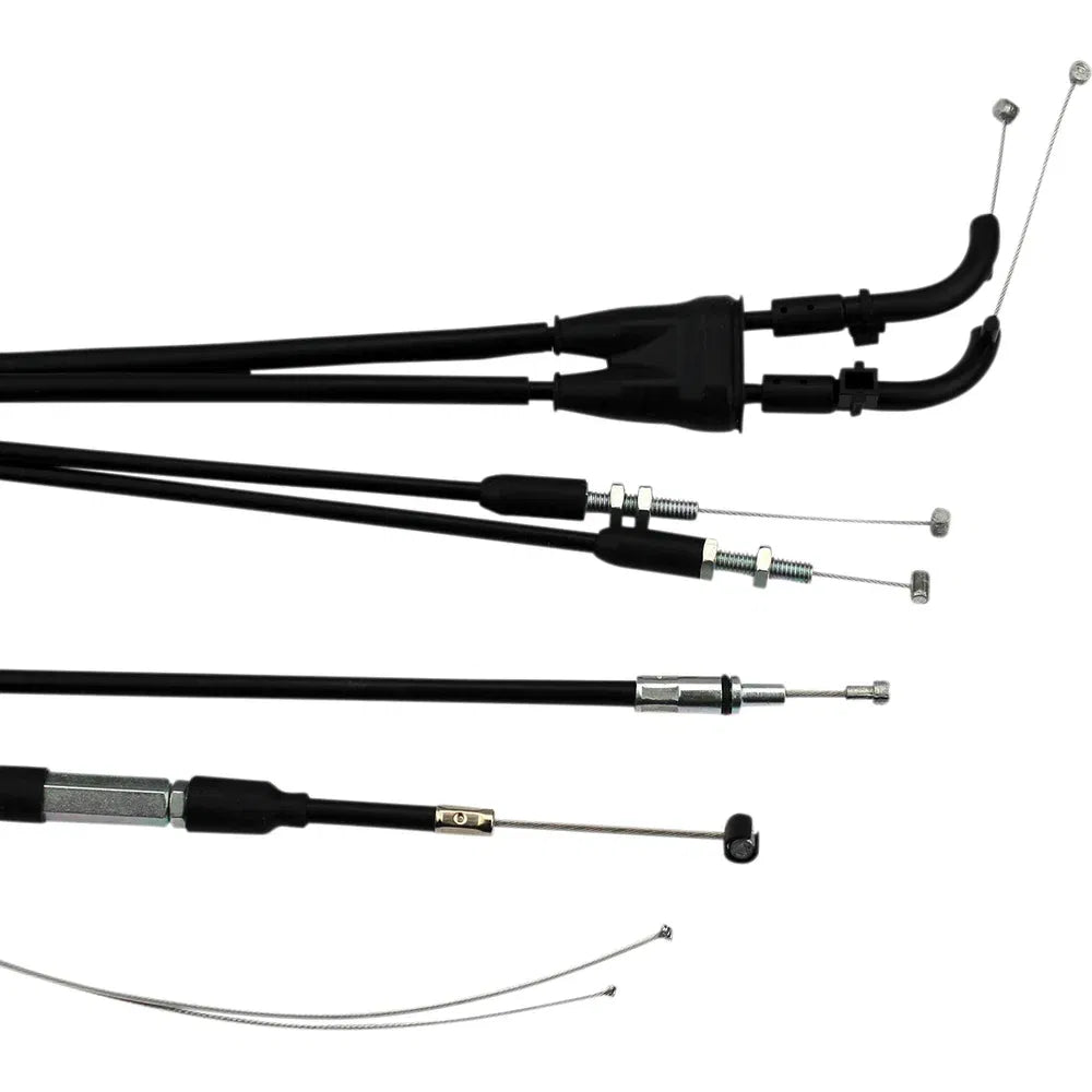 Cable del acelerador de vinilo negro.