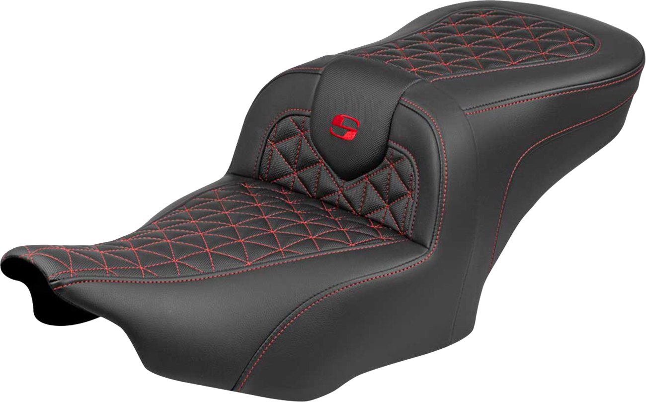 Asiento Saddlemen Roadsofa™ Standard Reach Without Red Stitch FLH/FLT '23-'25